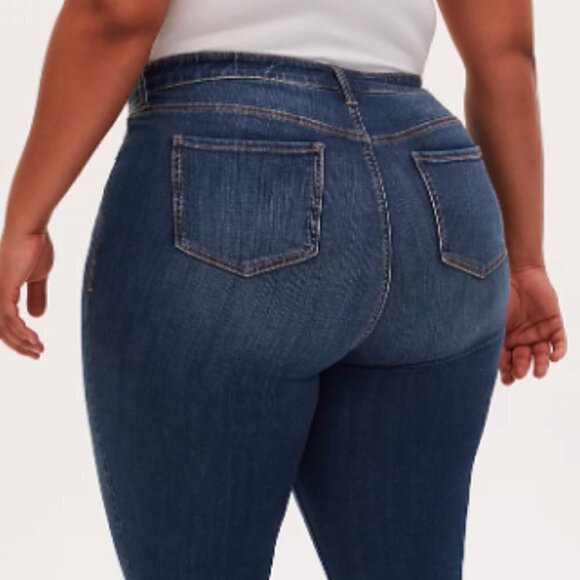 🔵 2 for $40 🔵 TORRID PLUS SIZE HIGH RISE DENIM JEAN - 18XS - Picture 6 of 15